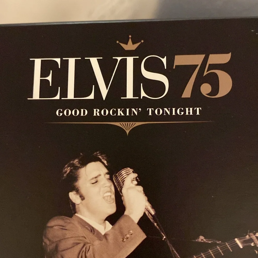 Elvis Presley CD Box Set - Picture 2 of 7